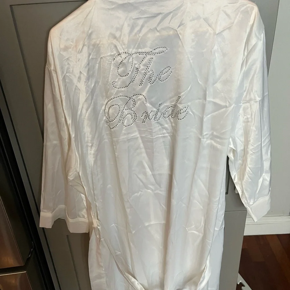 White Bridal Satin Robe - Picture 5 of 5